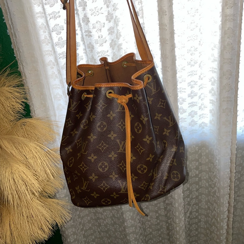 Louis Vuitton vintage petit noe